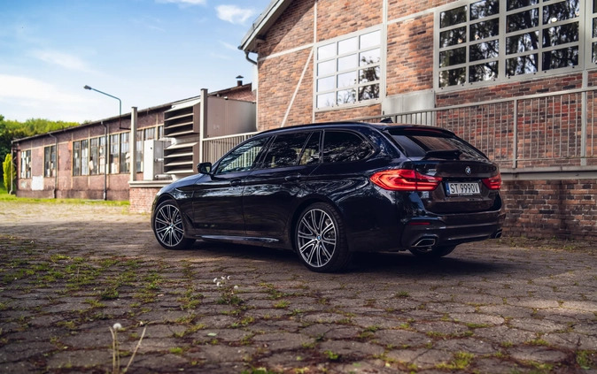BMW Seria 5 cena 116590 przebieg: 134000, rok produkcji 2019 z Tychy małe 667